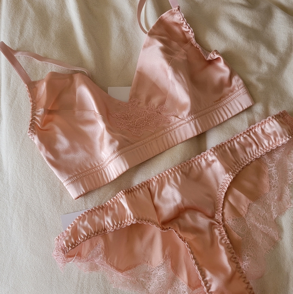 Rose Gold Silk Lingerie Set - 34C/Large